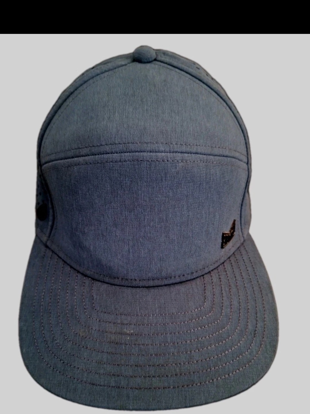 MELIN Trenches Icon Hydro Hat  Flat Bill Performance Snapback Cap  Golf